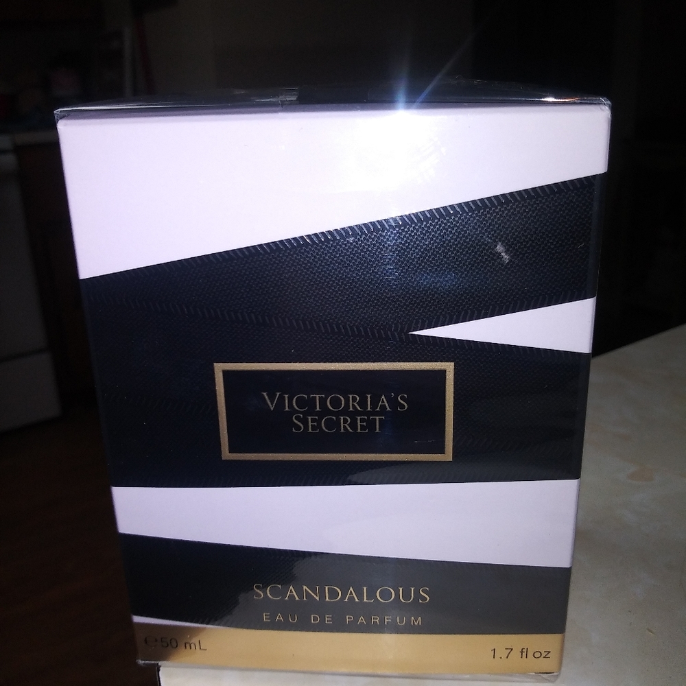 PINK Victoria's secret scandalous 1.7oz